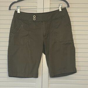 Merrell shorts women olive green 4